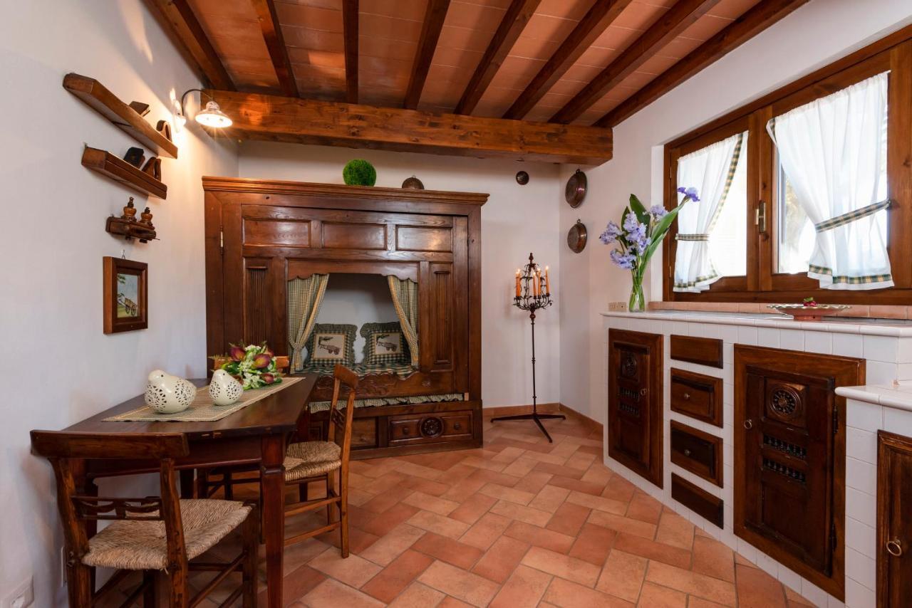 Agriturismo La Rombaia 卡斯蒂里昂纳·德拉佩 外观 照片